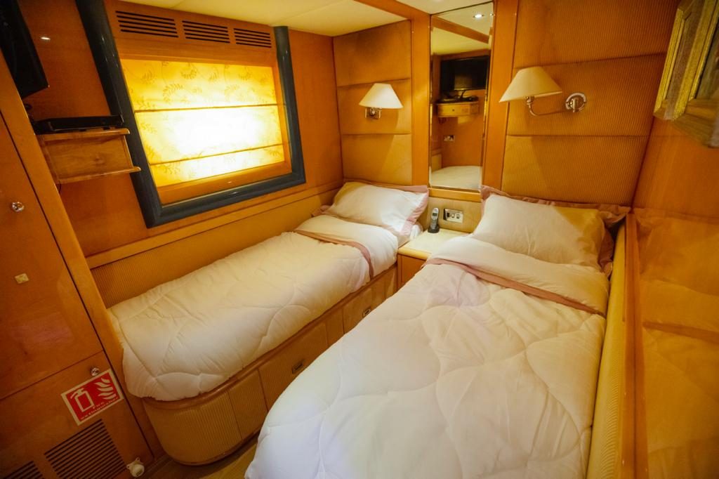 95 Feet Sea Phantom With Jacuzzi